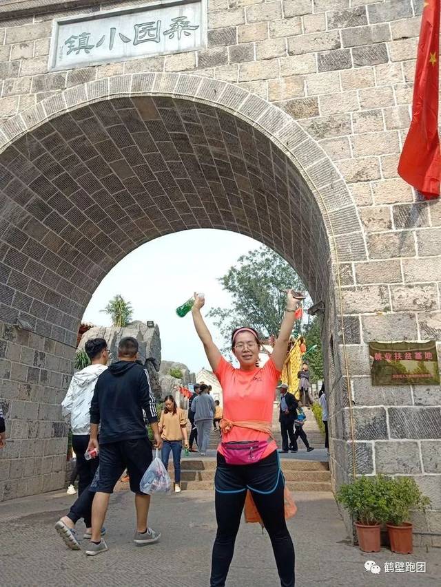 三亿体育：青海奶源不足频现散户倒奶卖牛现象