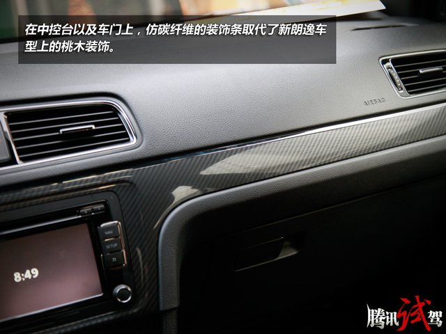 “三亿体育”泰国南部发现一飞机残骸 各零件上有清晰编号