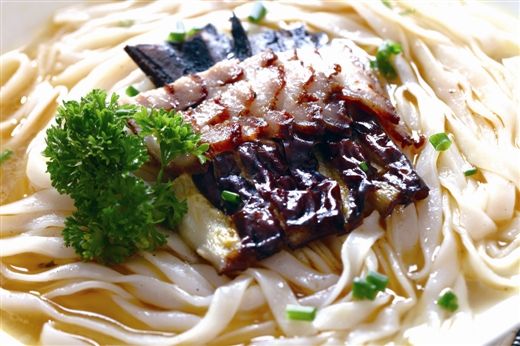 大西洋风暴法兰克袭击英国 多个地区遭遇洪灾(图)‘三亿体育手机版’(图2) 三亿体育官网