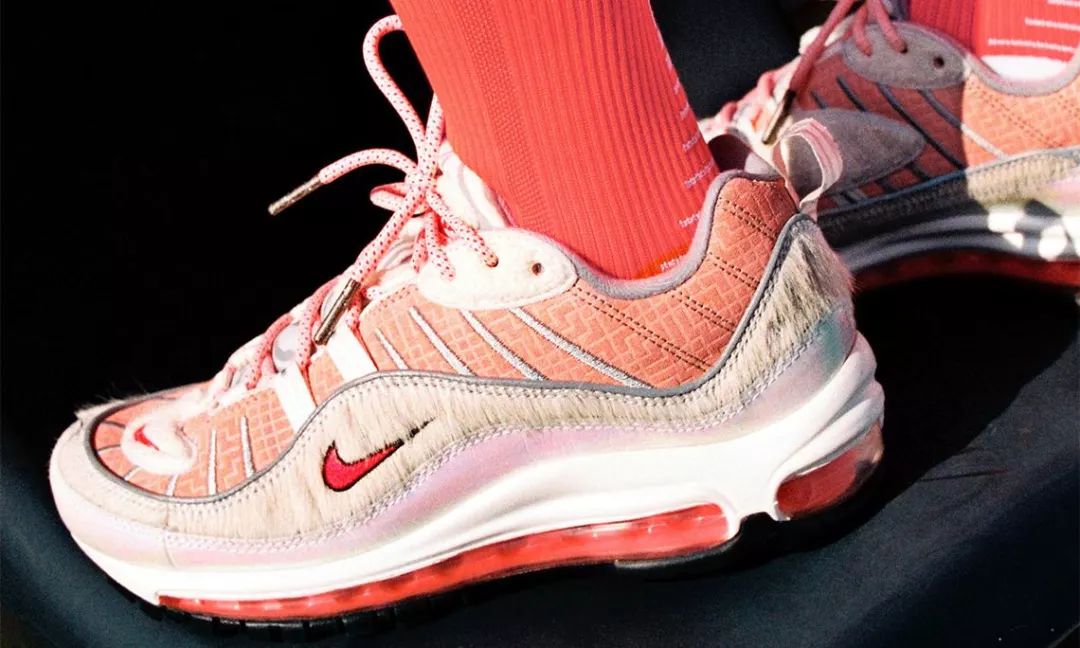 三亿体育官网：
宁波直销银行APP开、销户“难题多”贷款不行线上申请