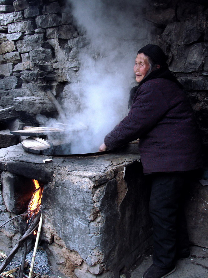 中科院副院长：全球金融危机未过去 已进入新阶段_三亿体育