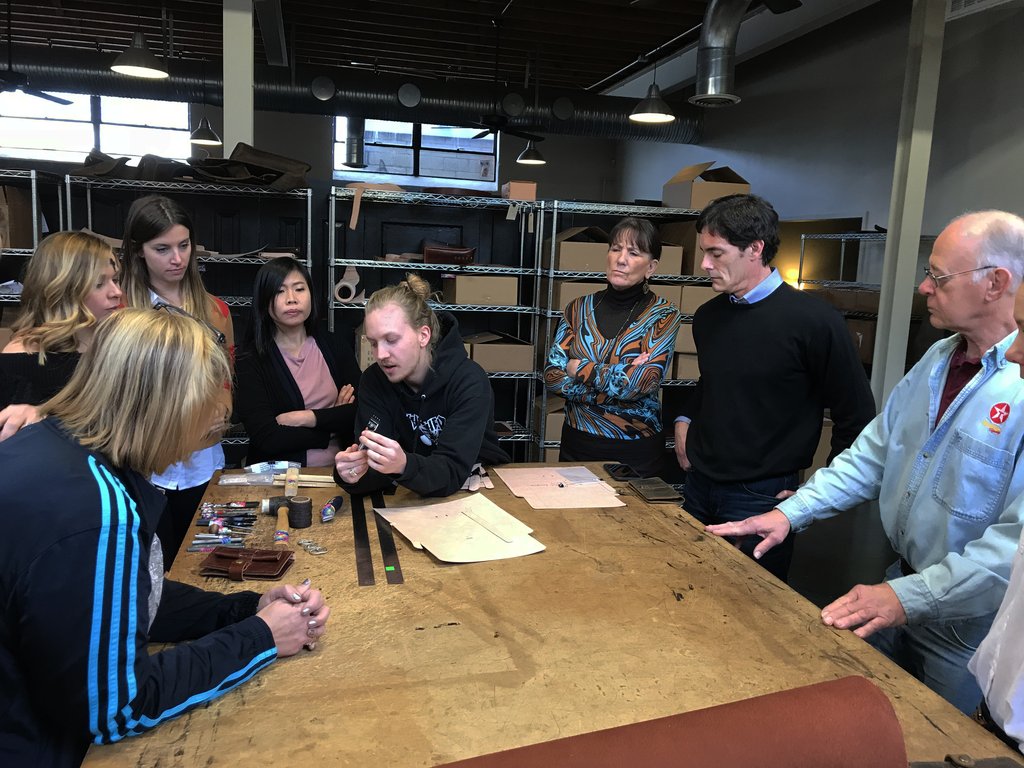 俄罗斯女飞人表演失手从9米高空坠落 幸运摔伤脊柱“三亿体育”